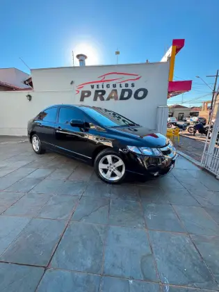 HONDA CIVIC 1.8 LXS 16V FLEX 4P AUTOMÁTICO HONDA CIVIC 1.8 LXS 16V FLEX 4P AUTOMÁTICO