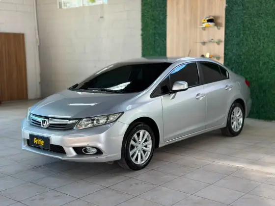 HONDA CIVIC 1.8 LXS 16V FLEX 4P MANUAL HONDA CIVIC 1.8 LXS 16V FLEX 4P MANUAL