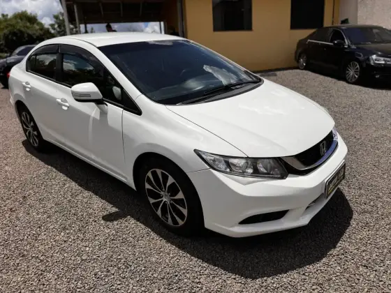 HONDA CIVIC 2.0 LXR 16V FLEX 4P AUTOMÁTICO HONDA CIVIC 2.0 LXR 16V FLEX 4P AUTOMÁTICO