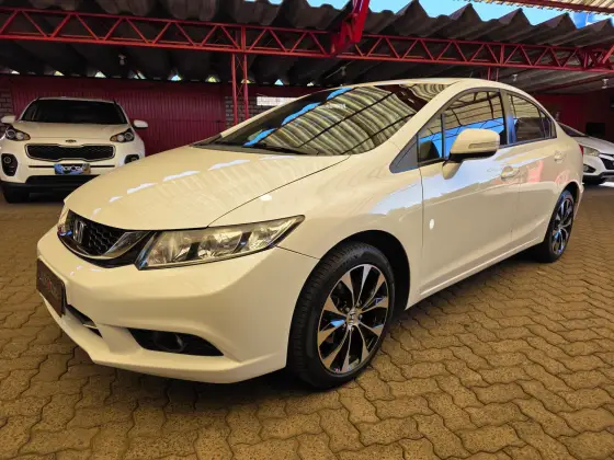 HONDA CIVIC 2.0 LXR 16V FLEX 4P AUTOMÁTICO HONDA CIVIC 2.0 LXR 16V FLEX 4P AUTOMÁTICO