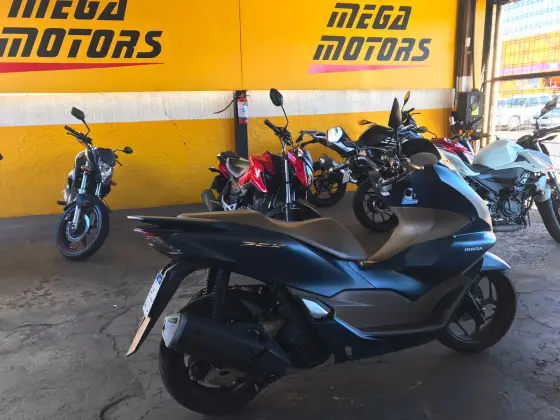 HONDA PCX 160 DLX HONDA PCX 160 DLX