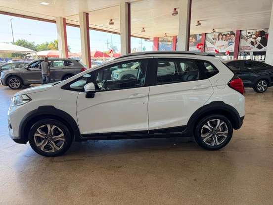 HONDA-WR-V-2017