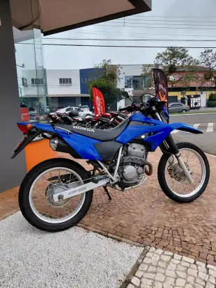 HONDA-XR 250 TORNADO-2005
