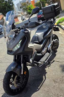 HONDA-X-ADV-2019