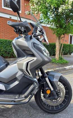 HONDA-X-ADV-2019