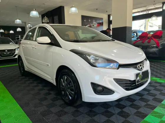 HYUNDAI HB20 1.0 COMFORT 12V FLEX 4P MANUAL HYUNDAI HB20 1.0 COMFORT 12V FLEX 4P MANUAL