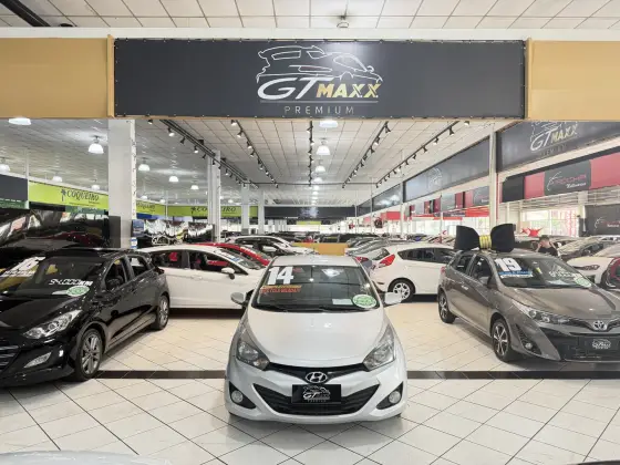 HYUNDAI HB20 1.6 COMFORT PLUS 16V FLEX 4P MANUAL HYUNDAI HB20 1.6 COMFORT PLUS 16V FLEX 4P MANUAL