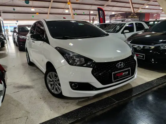 HYUNDAI HB20 1.6 COMFORT STYLE 16V FLEX 4P MANUAL HYUNDAI HB20 1.6 COMFORT STYLE 16V FLEX 4P MANUAL