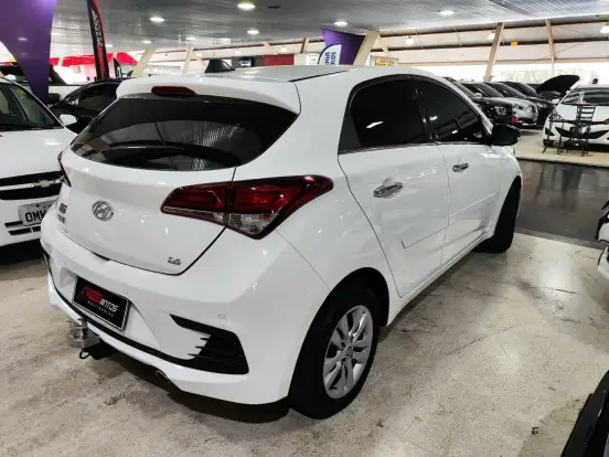 HYUNDAI-HB20-2012
