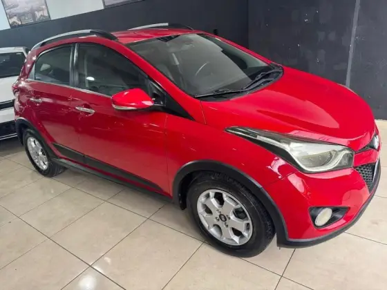HYUNDAI HB20 1.6 PREMIUM 16V FLEX 4P AUTOMÁTICO HYUNDAI HB20 1.6 PREMIUM 16V FLEX 4P AUTOMÁTICO