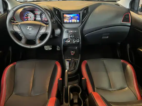 HYUNDAI-HB20-1.6 R SPEC 16V FLEX 4P AUTOMÁTICO HYUNDAI-HB20-2017