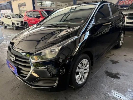 HYUNDAI HB20S 1.6 COMFORT PLUS 16V FLEX 4P AUTOMÁTICO