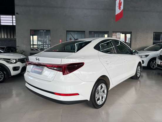 HYUNDAI-HB20S-2025