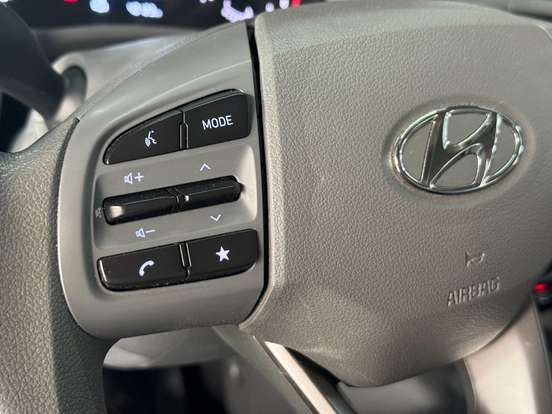 HYUNDAI-HB20S-2025