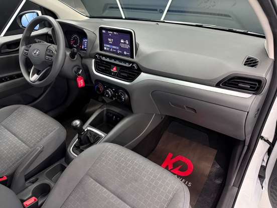 HYUNDAI-HB20S-2024