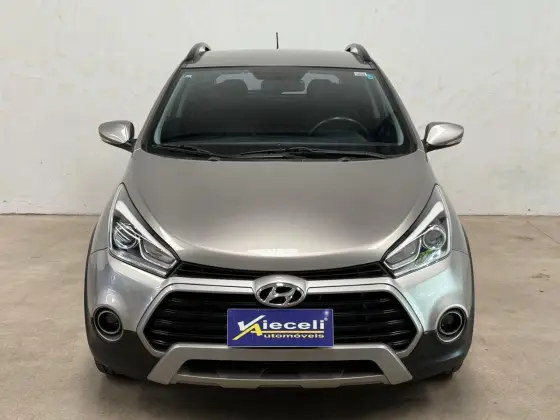 HYUNDAI HB20X 1.6 16V PREMIUM FLEX 4P AUTOMÁTICO HYUNDAI HB20X 1.6 16V PREMIUM FLEX 4P AUTOMÁTICO