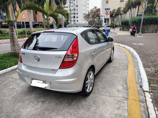HYUNDAI-I30-2011