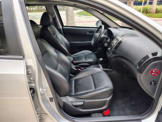 HYUNDAI-I30-2.0 MPFI GLS 16V GASOLINA 4P AUTOMÁTICO HYUNDAI-I30-2011