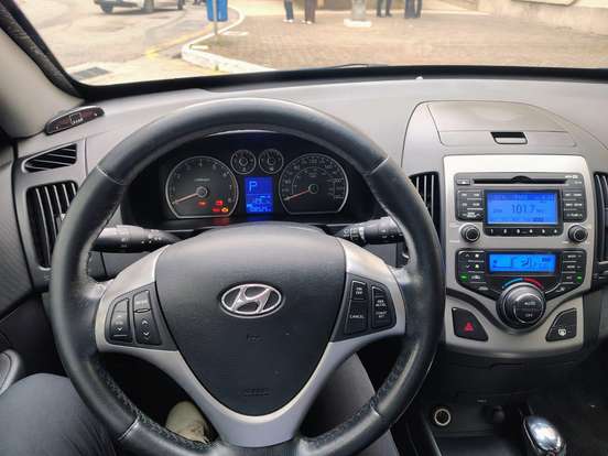 HYUNDAI-I30-2011