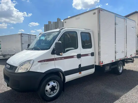 IVECO DAILY 3.0 HPI DIESEL 70C17HD CD MANUAL IVECO DAILY 3.0 HPI DIESEL 70C17HD CD MANUAL