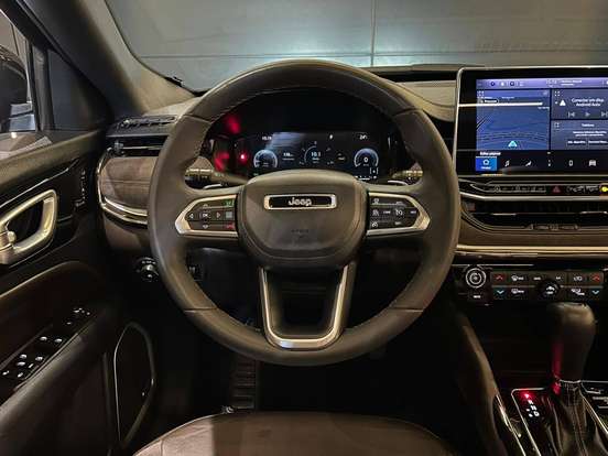 JEEP-COMMANDER-2022