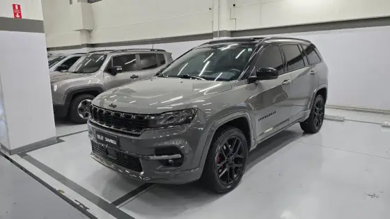 JEEP COMMANDER 2.0 HURRICANE 4 TURBO GASOLINA BLACKHAWK AT9