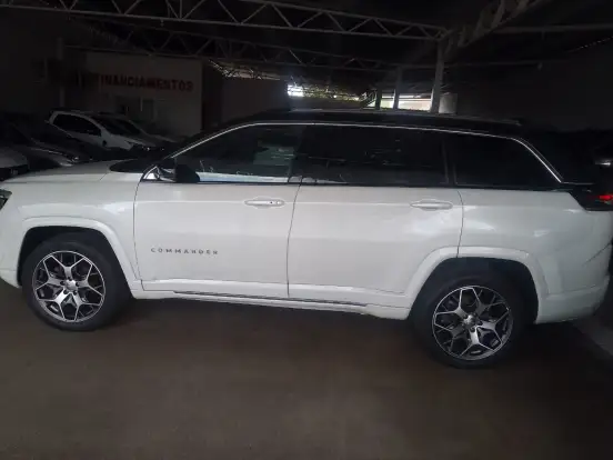JEEP-COMMANDER-2021