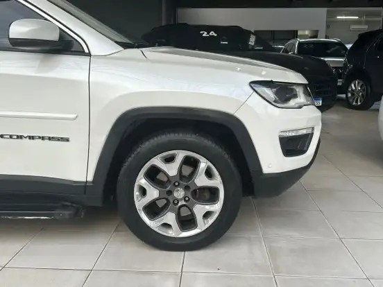 JEEP-COMPASS-2.0 16V DIESEL LONGITUDE 4X4 AUTOMÁTICO JEEP-COMPASS-2019