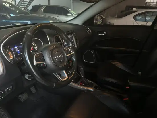 JEEP-COMPASS-2.0 16V DIESEL LONGITUDE 4X4 AUTOMÁTICO JEEP-COMPASS-2019