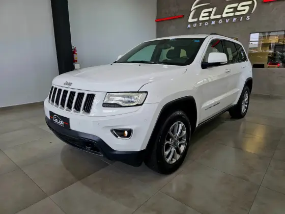 JEEP GRAND CHEROKEE 3.6 LAREDO 4X4 V6 24V GASOLINA 4P AUTOMÁTICO JEEP GRAND CHEROKEE 3.6 LAREDO 4X4 V6 24V GASOLINA 4P AUTOMÁTICO