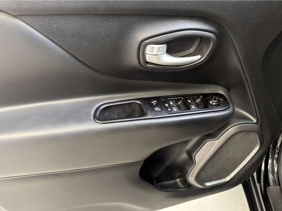 JEEP-RENEGADE-2024