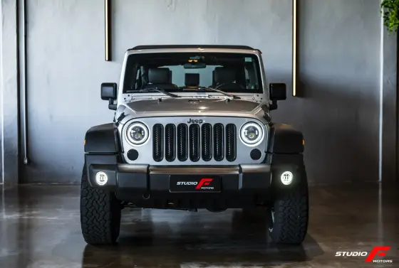 JEEP WRANGLER 3.8 UNLIMITED SPORT 4X4 V6 12V GASOLINA 4P AUTOMATICO JEEP WRANGLER 3.8 UNLIMITED SPORT 4X4 V6 12V GASOLINA 4P AUTOMATICO