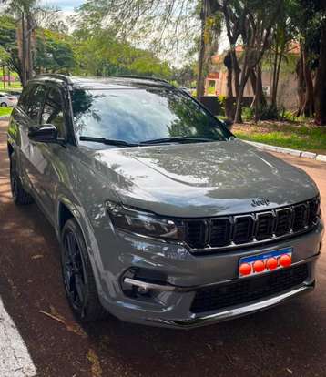 JEEP-COMMANDER-2024