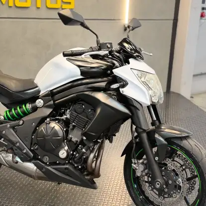 KAWASAKI-ER-6N-2014