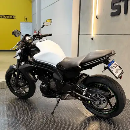 KAWASAKI-ER-6N-2014