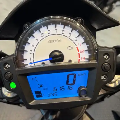 KAWASAKI-ER-6N-2014