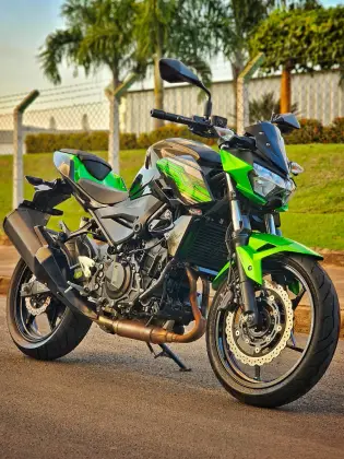 KAWASAKI Z400 