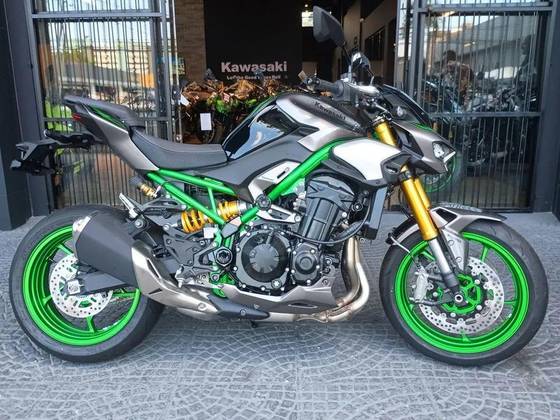 KAWASAKI Z900 R EDITION 