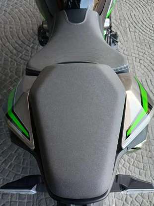 KAWASAKI-Z900 R EDITION-2025