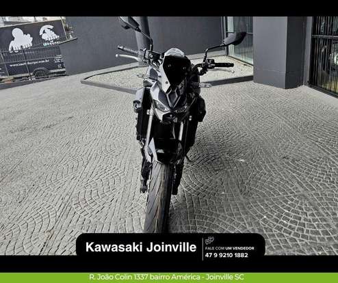 KAWASAKI-Z900-2026