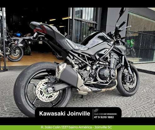 KAWASAKI-Z900-2026