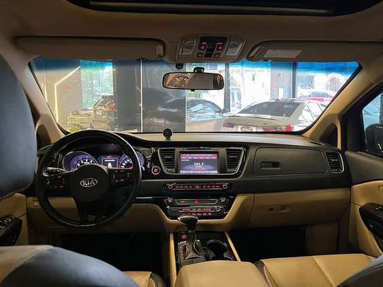 KIA-CARNIVAL-3.3 EX V6 24V GASOLINA 4P AUTOMATICO KIA-CARNIVAL-2017