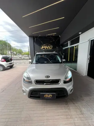 KIA SOUL 1.6 EX U.163 16V FLEX 4P MANUAL KIA SOUL 1.6 EX U.163 16V FLEX 4P MANUAL