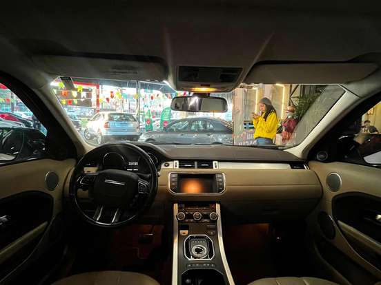 LAND ROVER-RANGE ROVER EVOQUE-2.0 PURE 4WD 16V GASOLINA 4P AUTOMÁTICO LAND ROVER-RANGE ROVER EVOQUE-2011