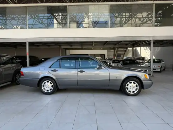 MERCEDES-BENZ-300 SE-1993