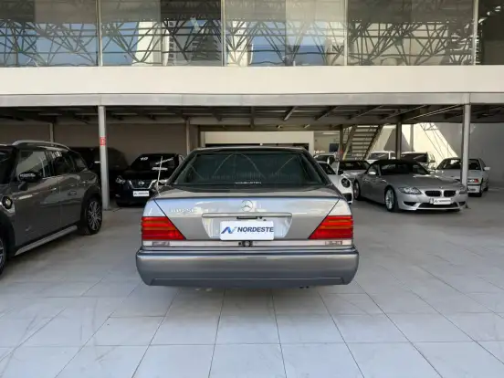 MERCEDES-BENZ-300 SE-1993