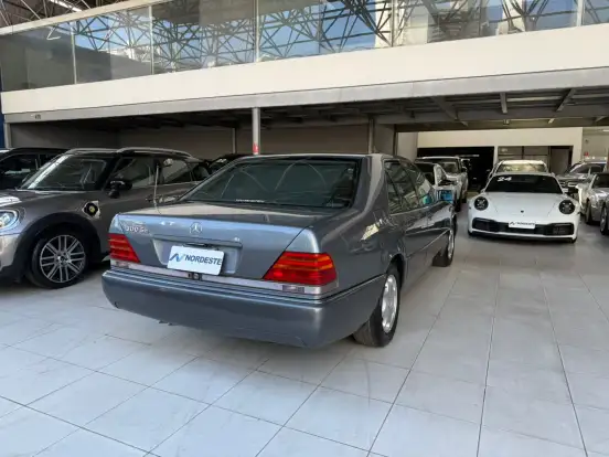 MERCEDES-BENZ-300 SE-1993