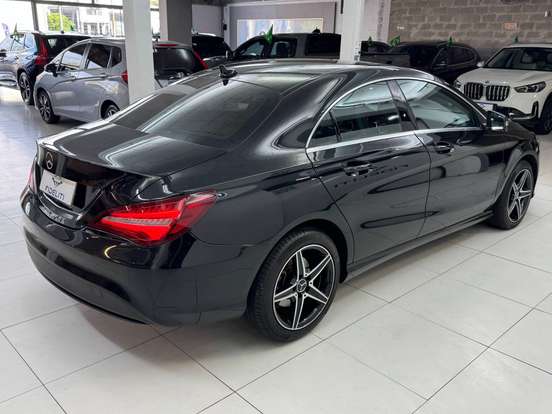 MERCEDES-BENZ-CLA 180-2019
