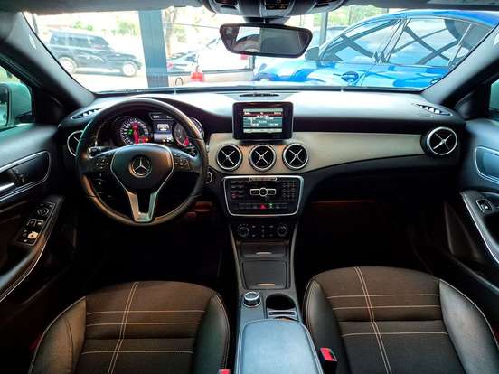 MERCEDES-BENZ-GLA 200-2015