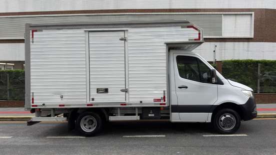 MERCEDES-BENZ-SPRINTER-2020